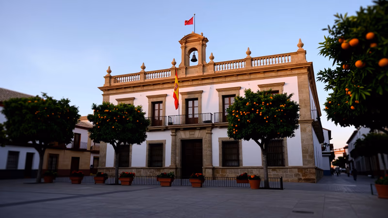 5 plazas Ayuntamiento de Aroche (Huelva) 2026: Arquitectos y Auxiliares