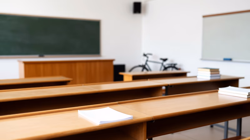 Convocatorias Universidades 2026: Plazas en UB, UC3M y UPV (BOE)