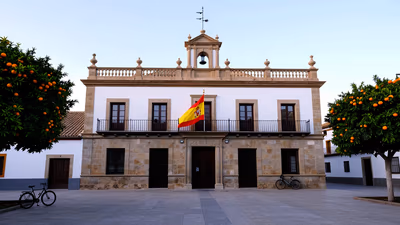 Oposiciones Ayuntamiento Vélez-Málaga 2026: 17 Plazas Turno Libre
