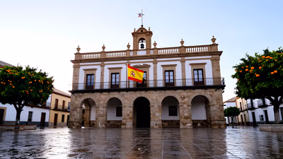 Oposiciones en Utiel 2026: 2 plazas de Personal Laboral Fijo