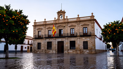 Oposiciones Técnico Auxiliar Servicios Sociales Figueres 2026: 4 plazas