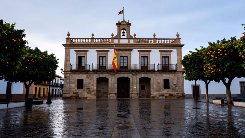 Oposiciones Trabajador Social Ayuntamiento de Elda 2026: 4 plazas