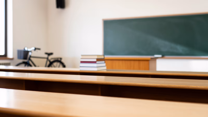 Oposiciones Universidades 2026: Plazas en UAB, UPNA y Córdoba