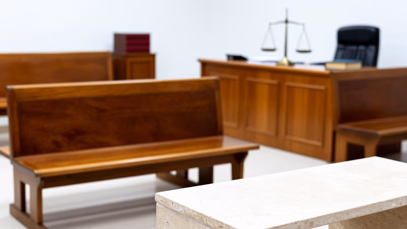 Auxilio Judicial Andalucía 2026: Relación de Plazas Ofertadas